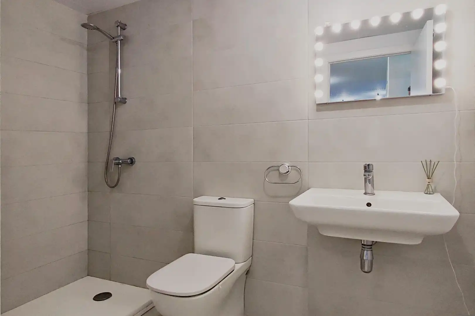 Badezimmer von Wohnung zum Verkauf in Valencia mit Heizung, Abstellraum und Alarm