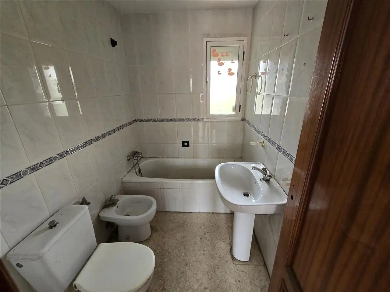Bathroom of Flat for sale in Córdoba  with Terrace and Swimming Pool
