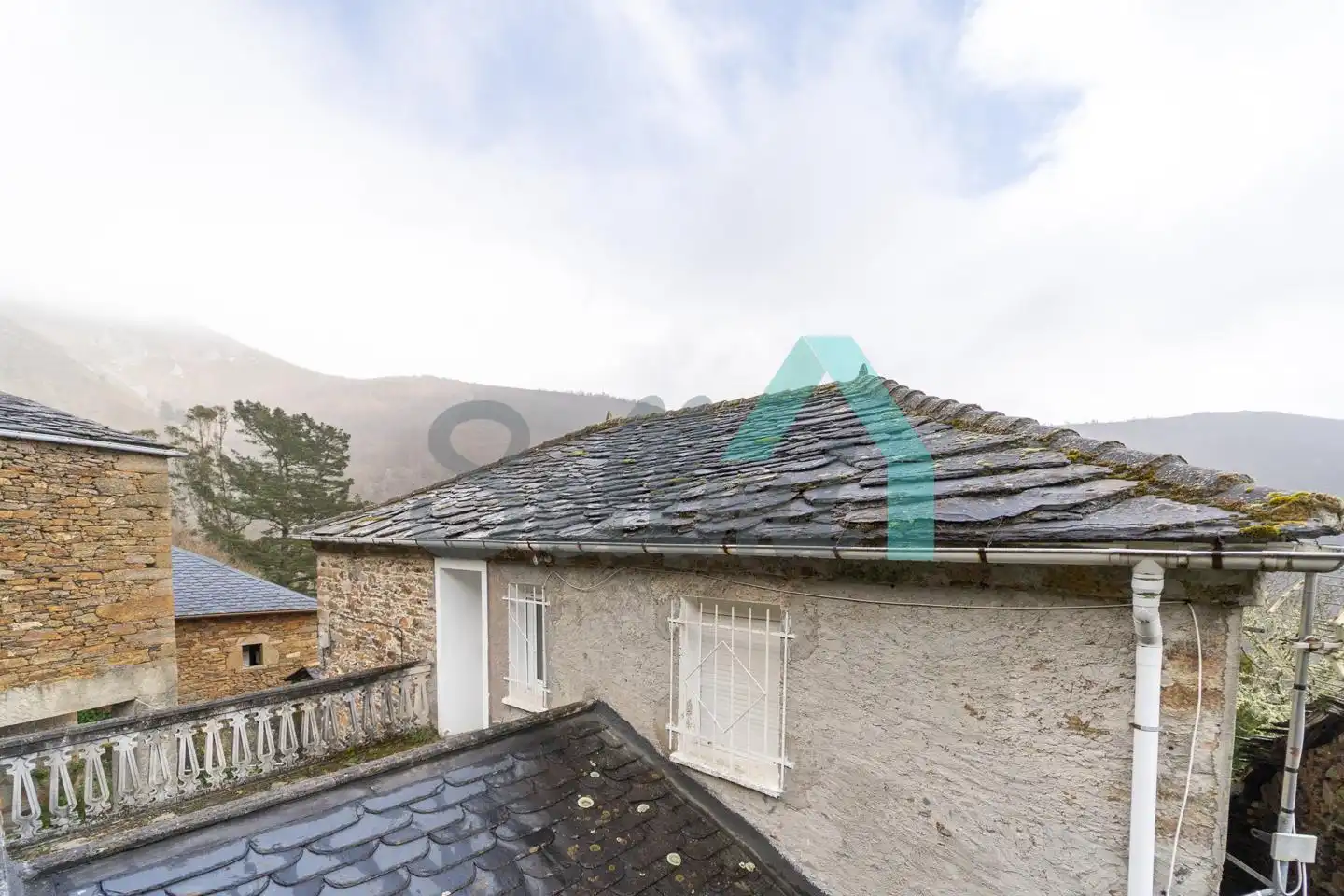 Vista exterior de Casa o chalet en venta en Illano con Calefacción, Jardín privado y Parquet