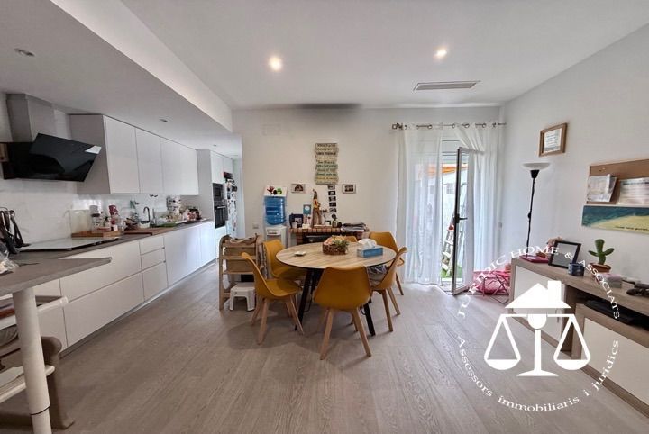 Cocina de Casa adosada en venta en Sabadell con Aire acondicionado, Calefacción y Terraza