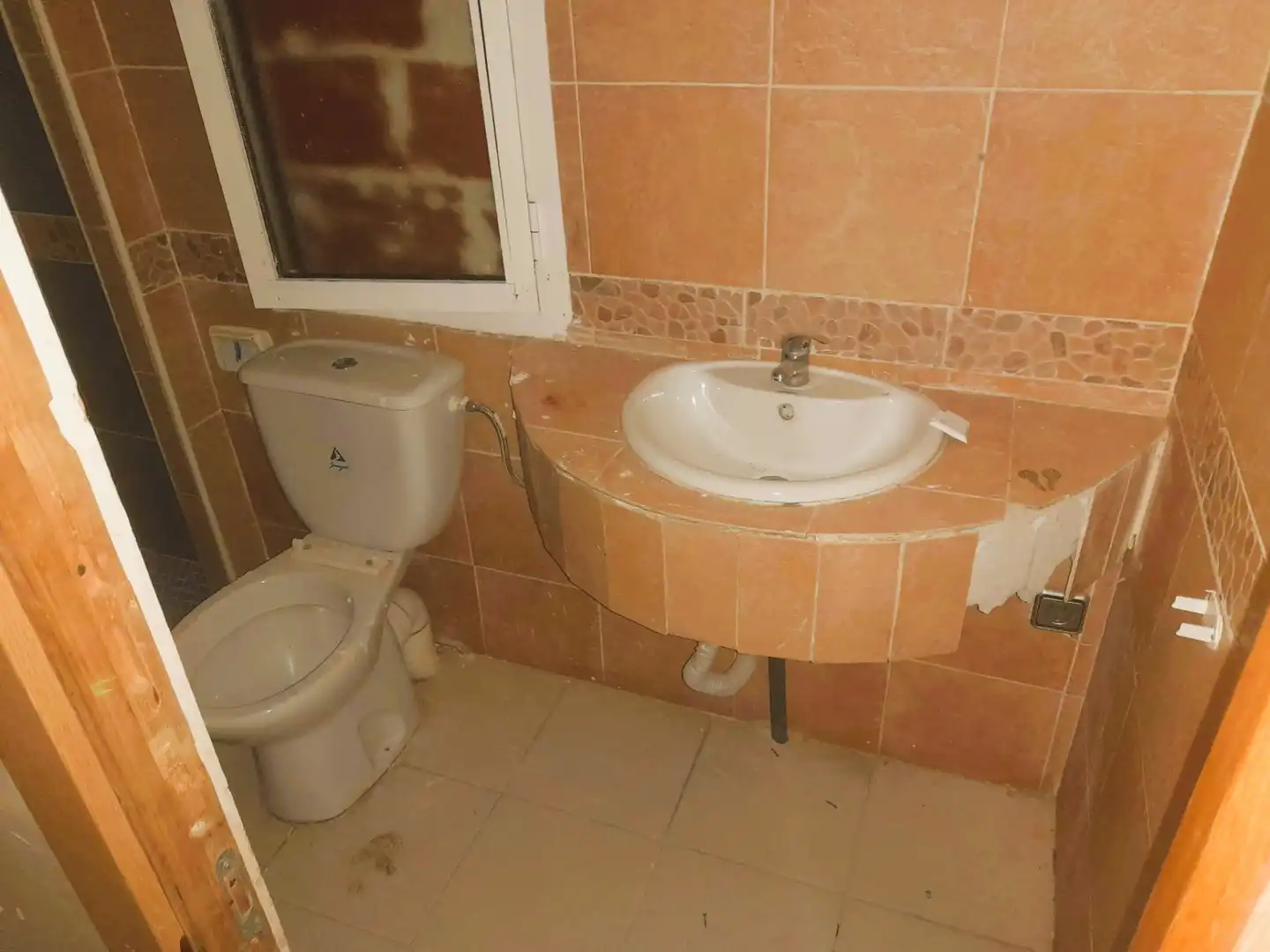 Bathroom of Houses for sale in Torrejón del Rey, Guadalajara