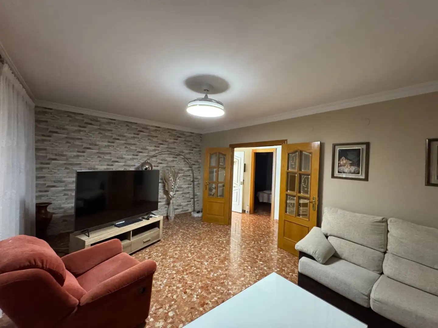 Sala de estar de Casa o chalet de alquiler en Churriana de la Vega con Terraza y Amueblado
