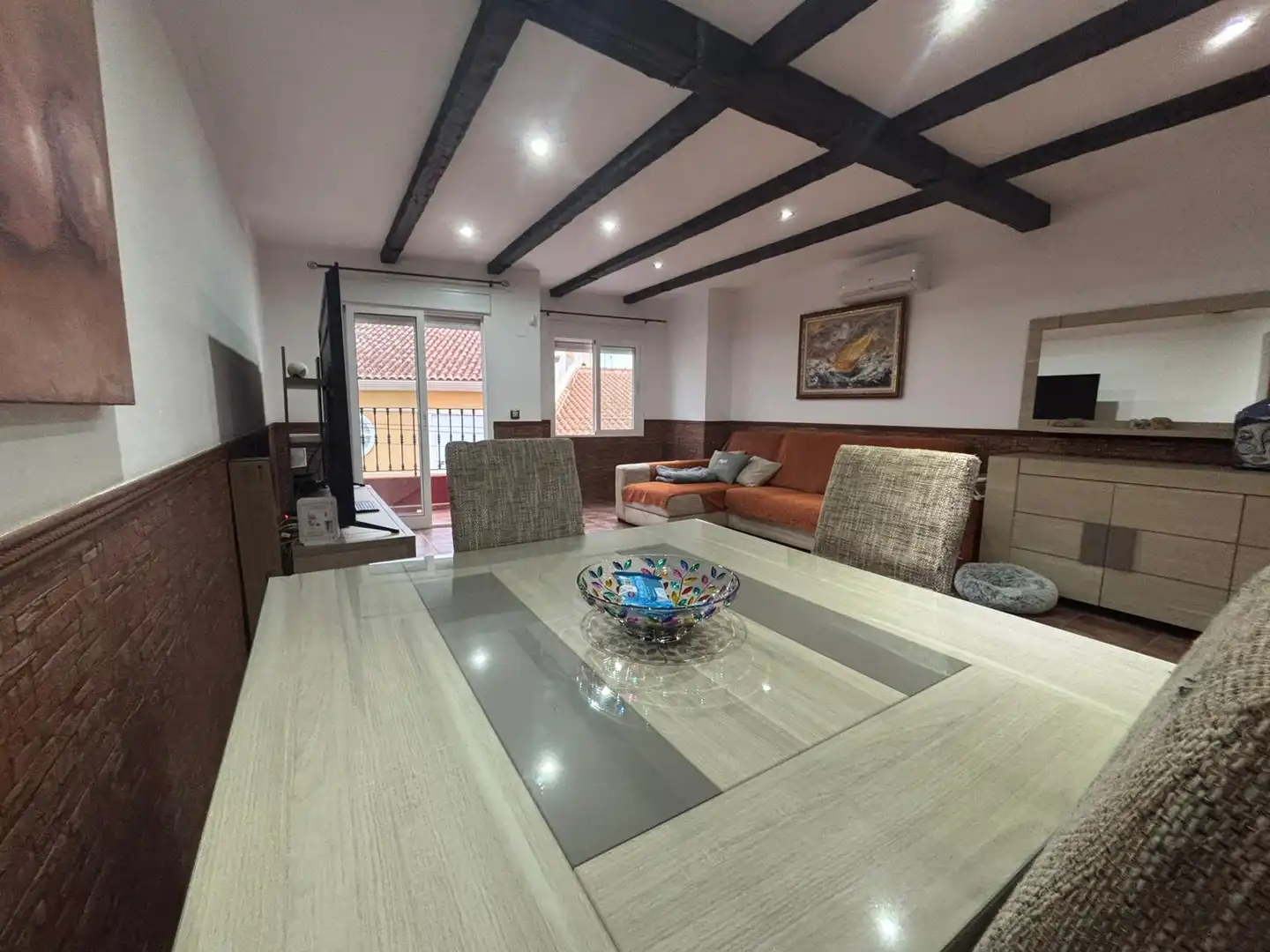 Sala de estar de Casa adosada en venta en Los Montesinos con Aire acondicionado, Terraza y Amueblado