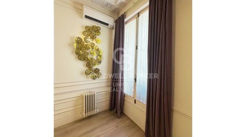 Foto 2 de Piso en venta en Paseo General Martinez Campos, Almagro, Madrid Capital