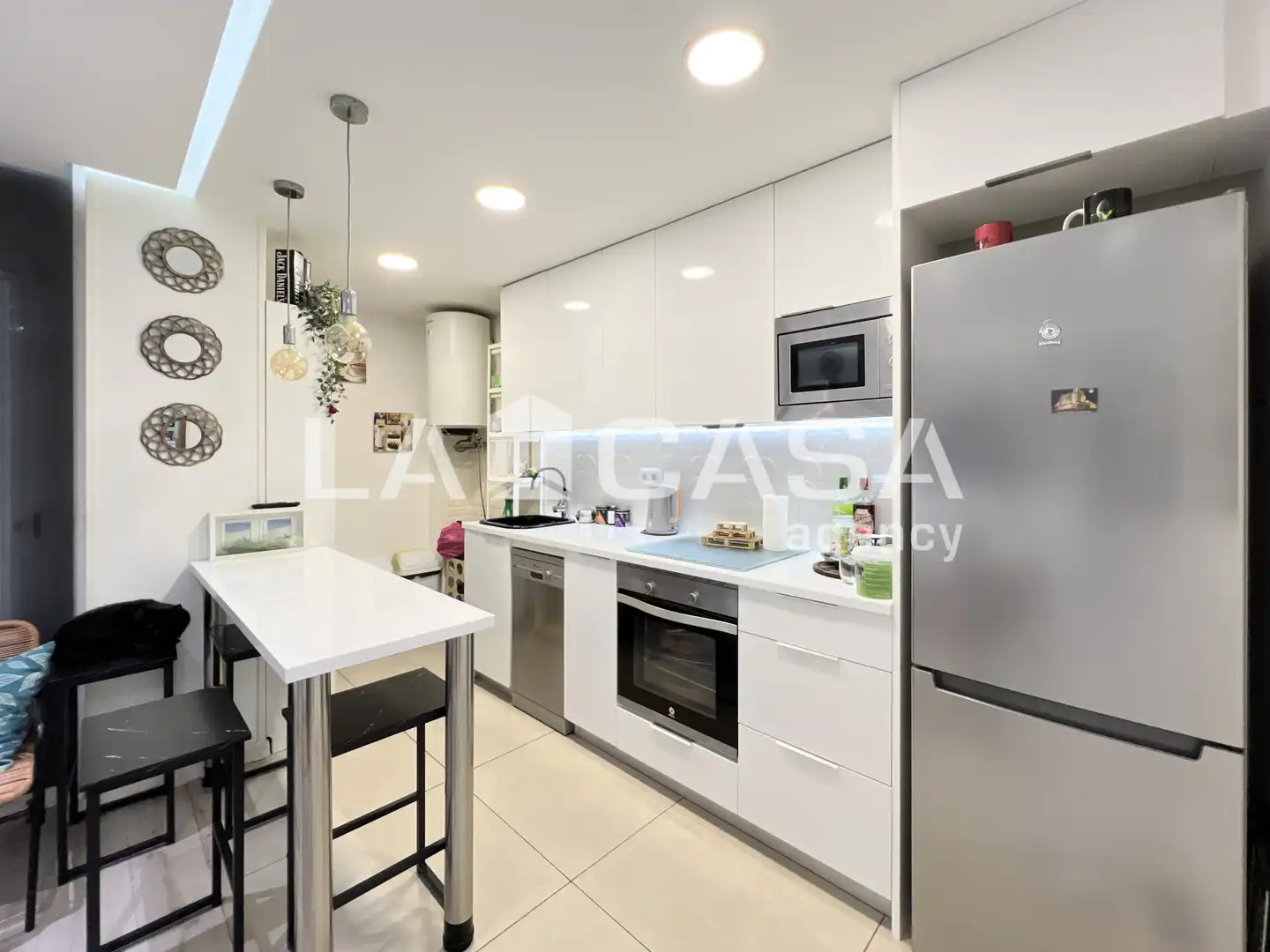 Kitchen of Flat for sale in Badalona  with Balcony