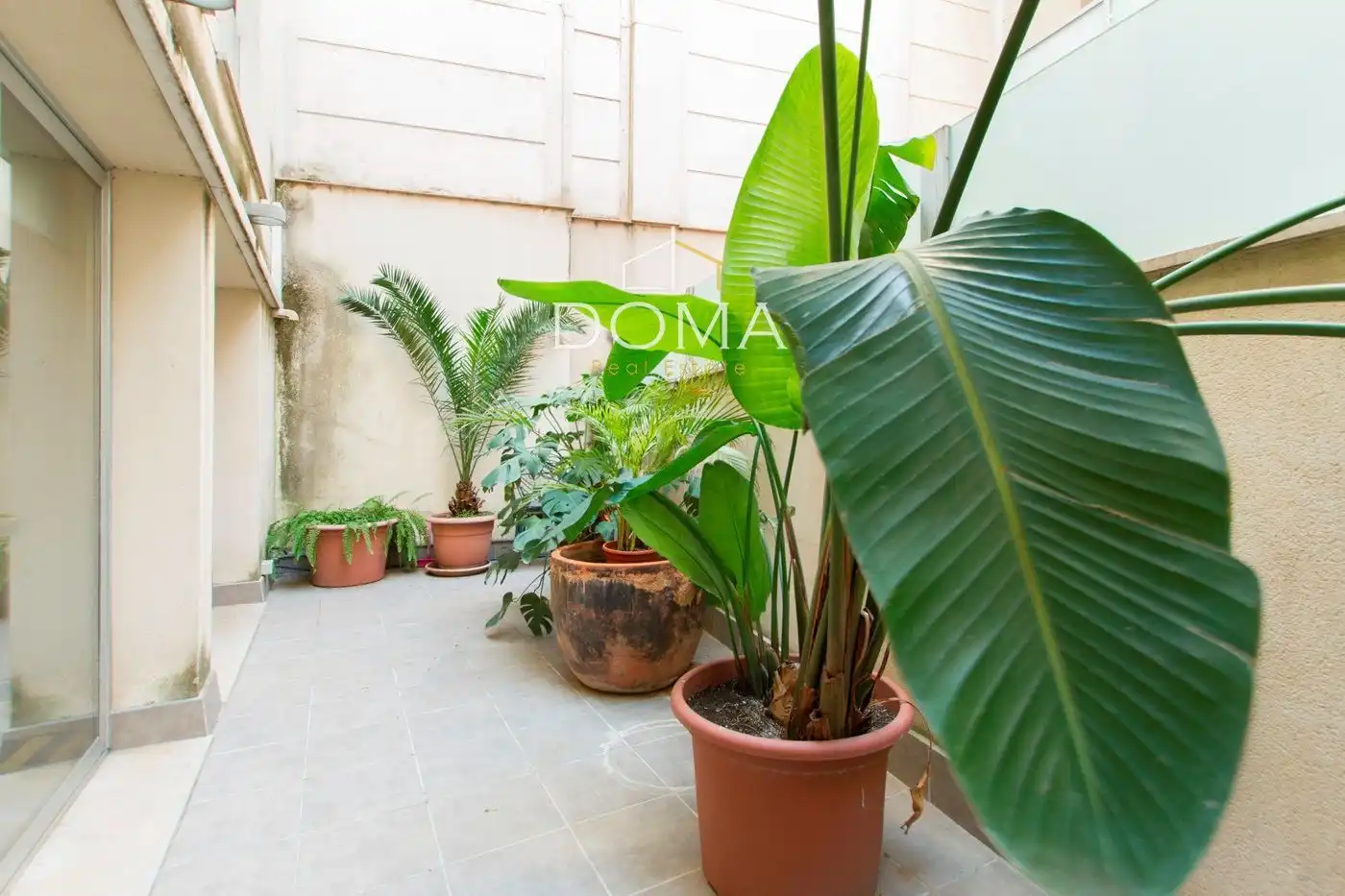 Terrace of Commercial properties for sale in Barcelona  with Air Conditioner, Terrace and Furnished