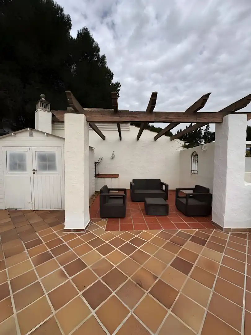 Terrasse von Dachboden zum Verkauf in Marbella mit Klimaanlage, Terrasse und Schwimmbad