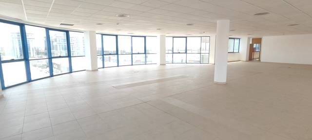 Oficina en Venta en Avenida Tecnología, 26 en San Jerónimo - La Bachillera