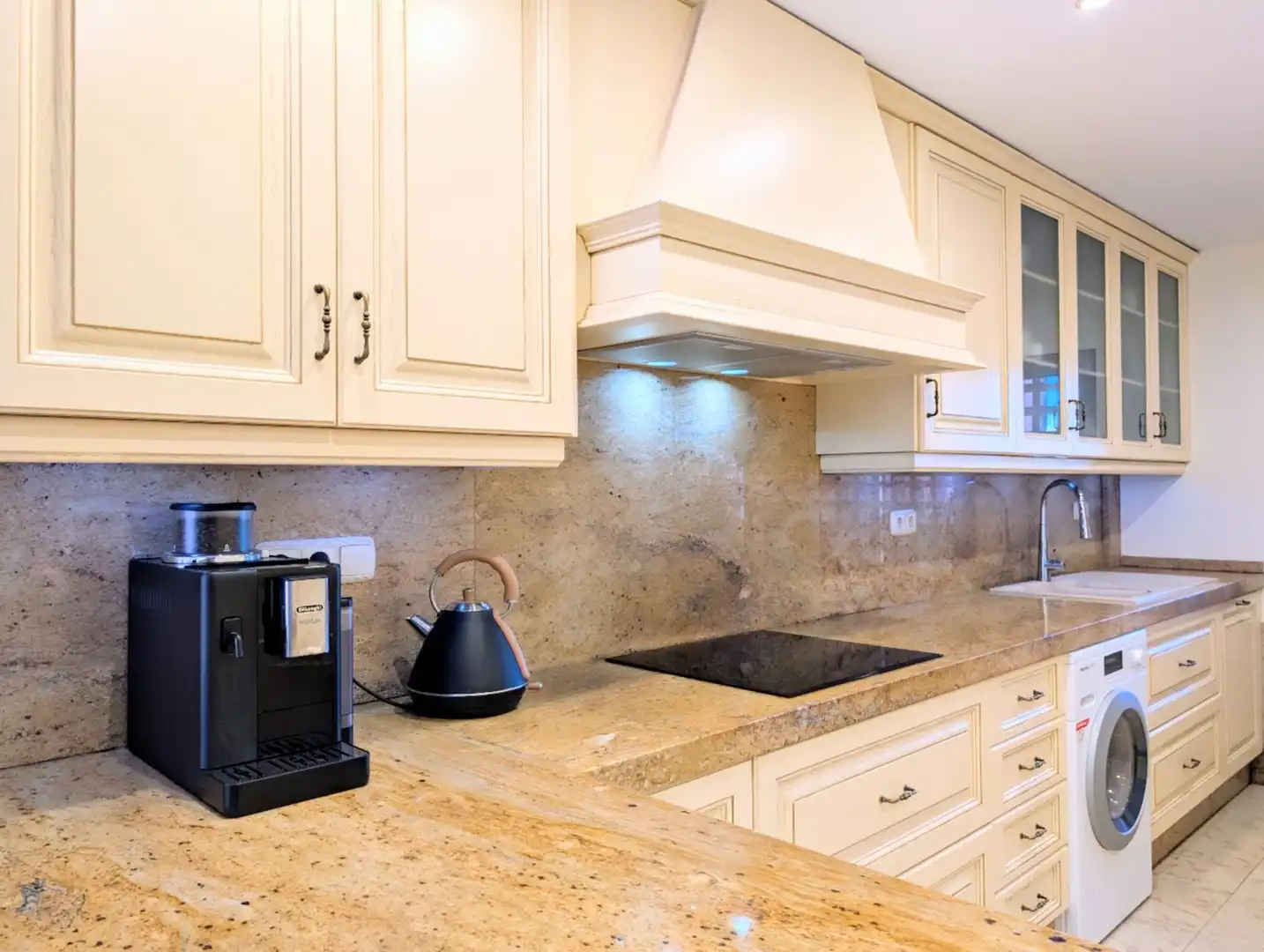 Cocina de Ático en venta en Estepona con Aire acondicionado, Calefacción y Terraza