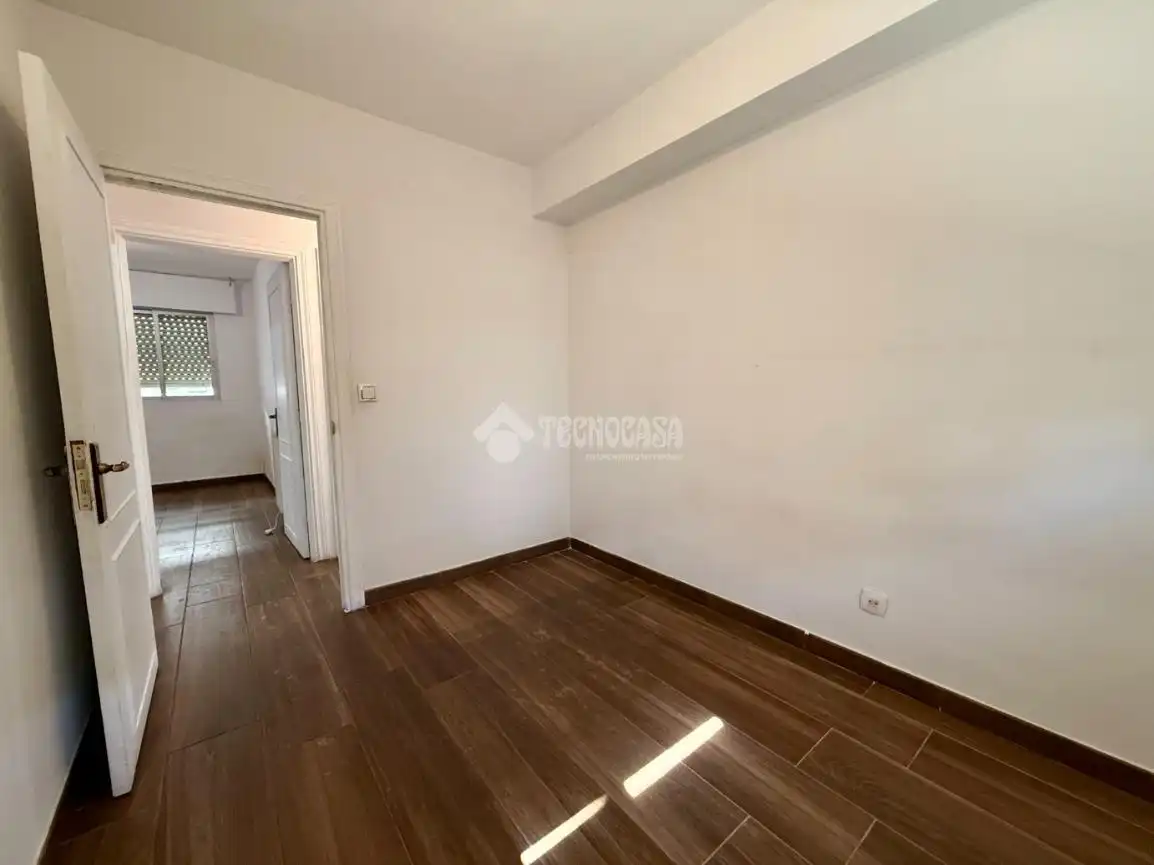 Bedroom of Flat for sale in Moratalaz
