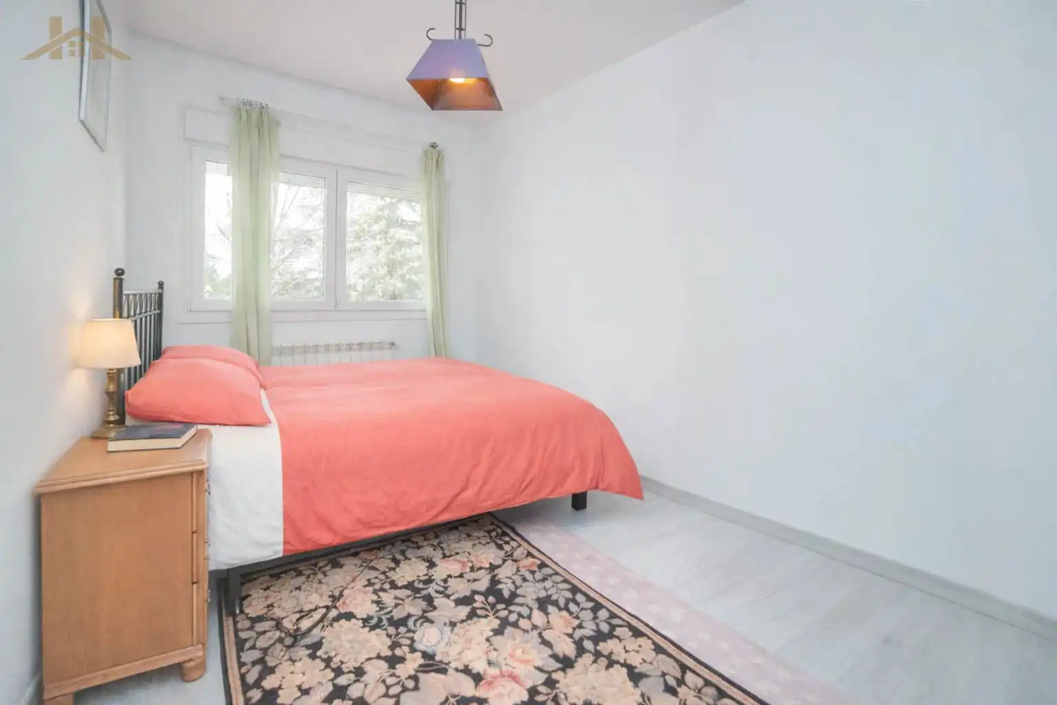 Dormitori de Casa o xalet en venda en Valdemorillo amb Calefacció, Jardí privat i Parquet