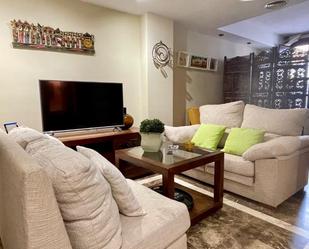 Sala d'estar de Apartament de lloguer en  Córdoba Capital amb Aire condicionat