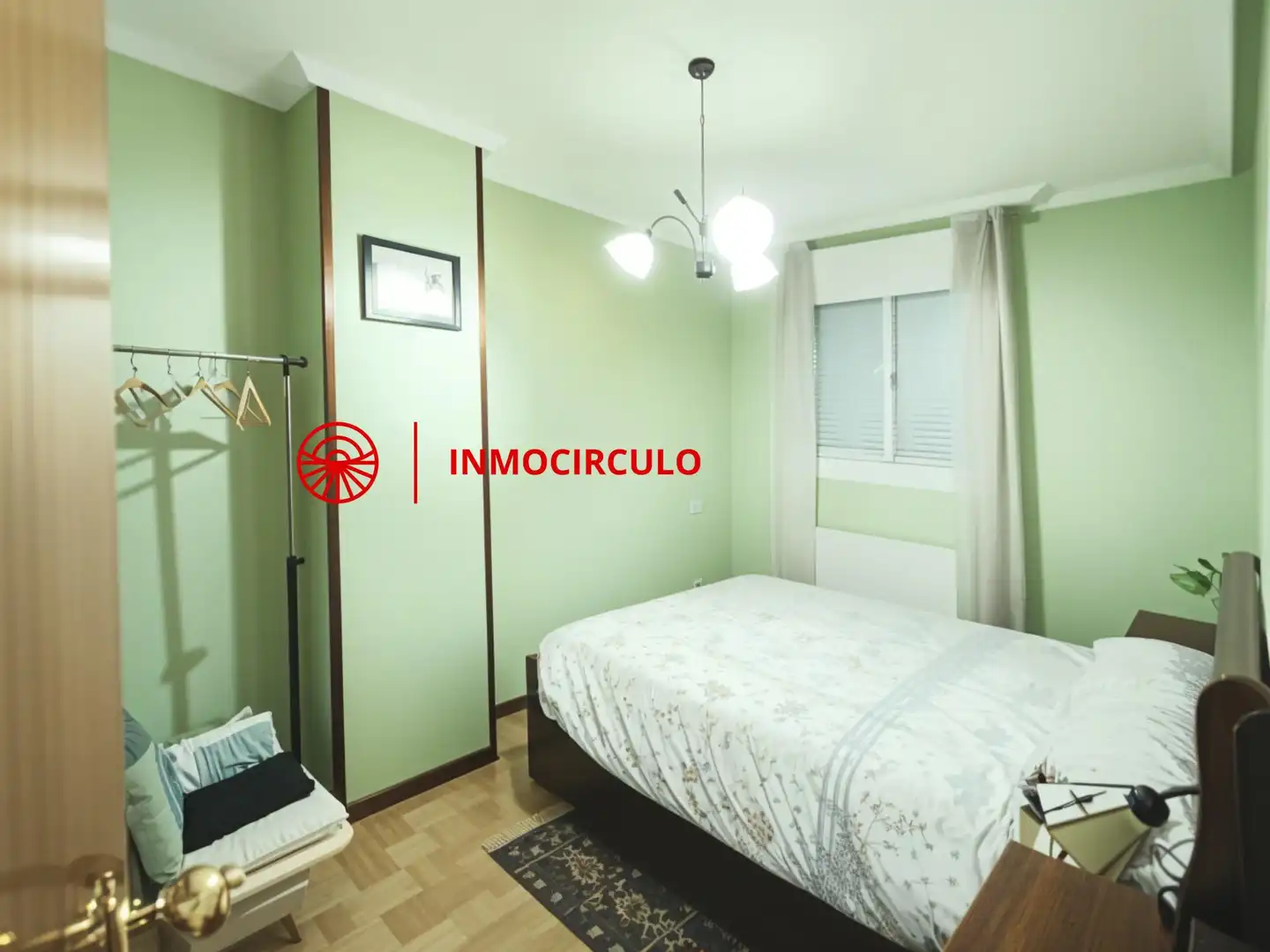 Habitación de Dúplex en venta en Burgos con Terraza