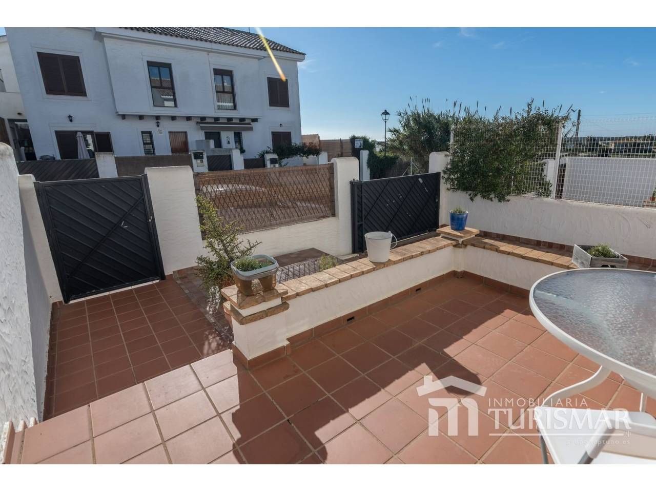 Casa adosada en venda a Huerta, 1, Villablanca