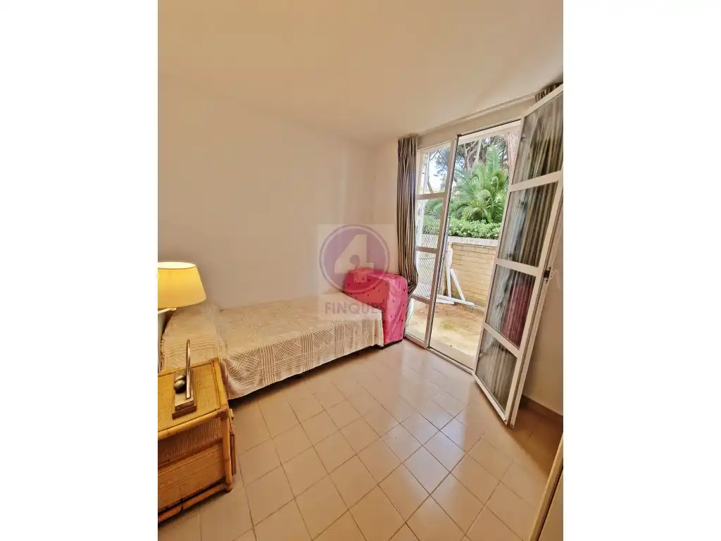 Bedroom of Flat for rent in Castell d'Aro, Platja d'Aro i s'Agaró  with Air Conditioner and Furnished