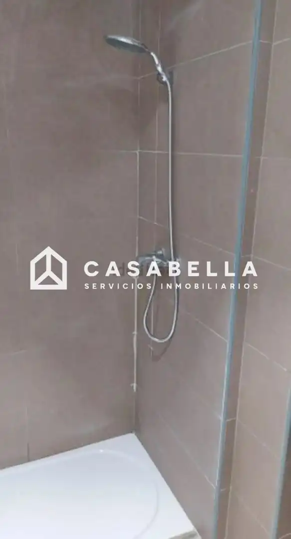 Baño de Piso en venta en Valencia con Aire acondicionado, Calefacción y Terraza
