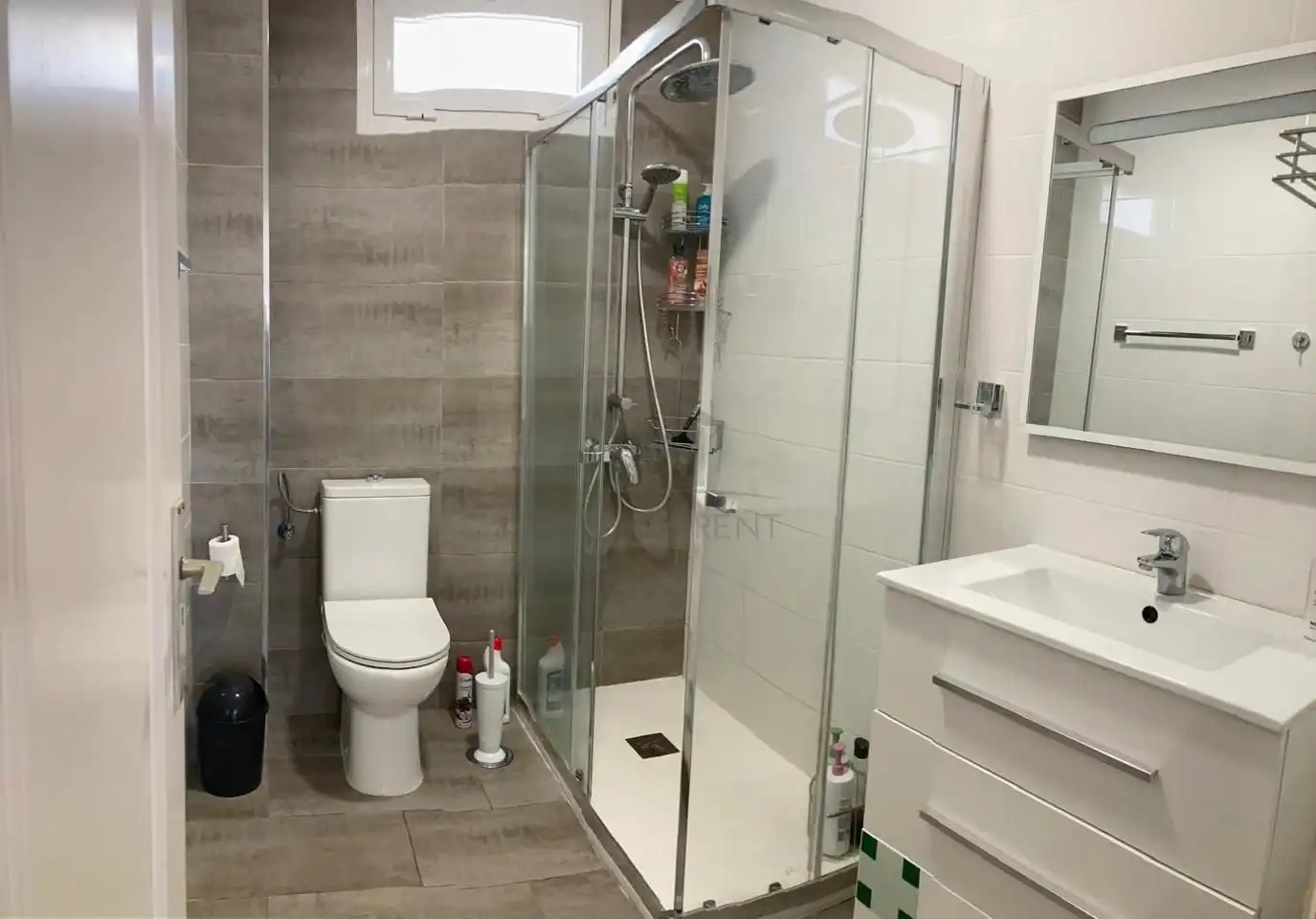 Baño de Estudio de alquiler en Arona con Aire acondicionado, Terraza y Amueblado
