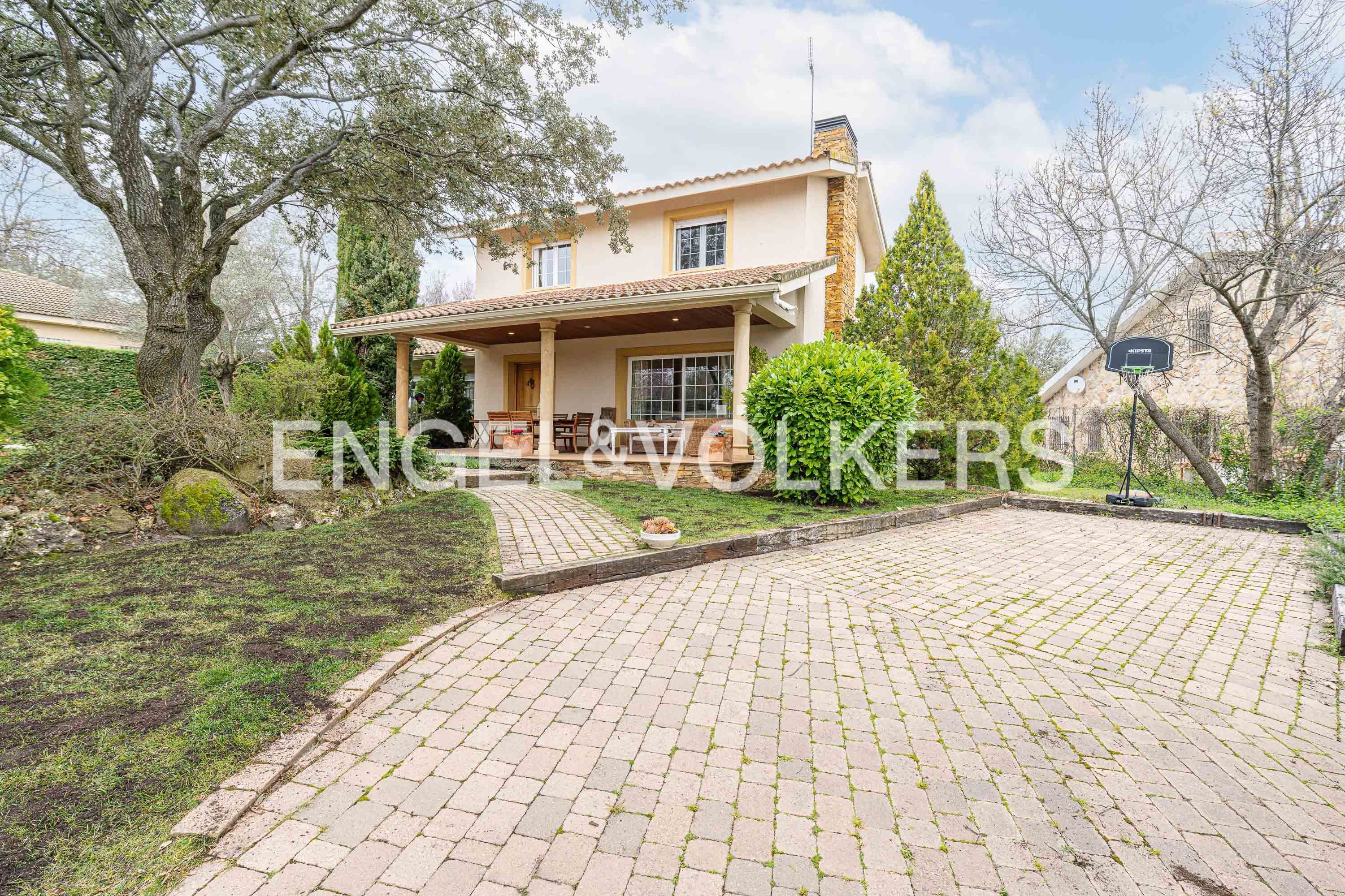 Exterior view of House or chalet for sale in Galapagar  with Heating, Private garden and Swimming Pool