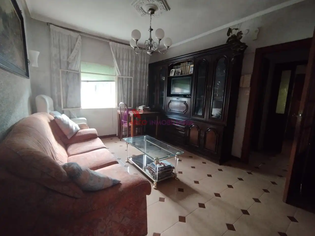 Sala de estar de Casa o chalet en venta en Burgos con Calefacción, Jardín privado y Parquet