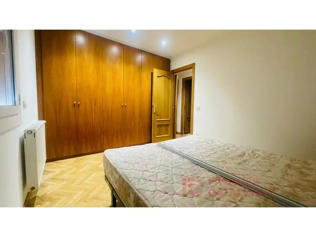 Schlafzimmer von Wohnung zum Verkauf in Girona