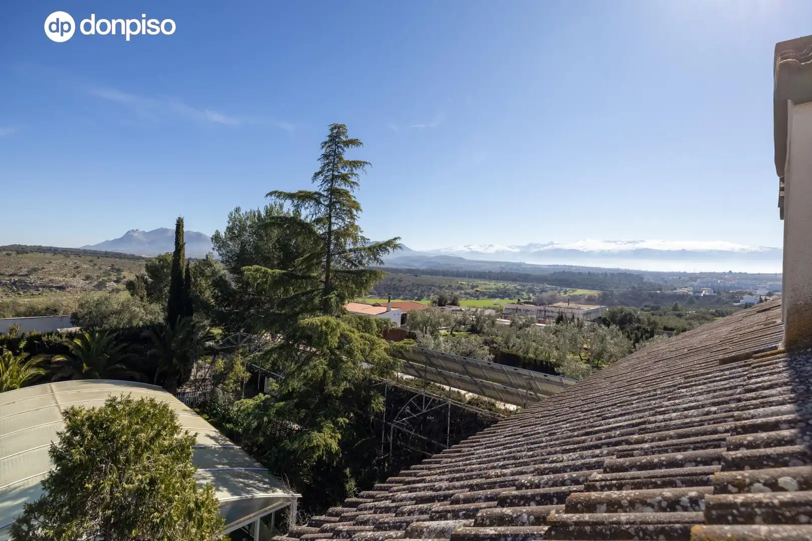 Vista exterior de Casa o chalet en venta en Atarfe con Calefacción, Jardín privado y Terraza