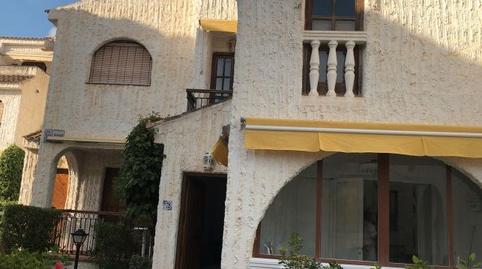 Foto 2 de Casa adosada de lloguer a Avenida Santiago Bernabéu, 46, Calas Santiago Bernabéu, Alicante