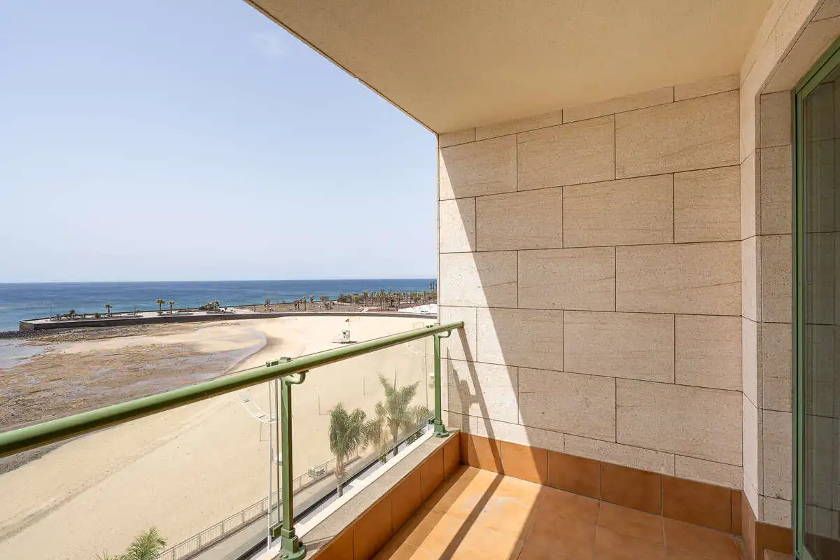 Balcony of Flat for sale in Arrecife  with Air Conditioner and Terrace