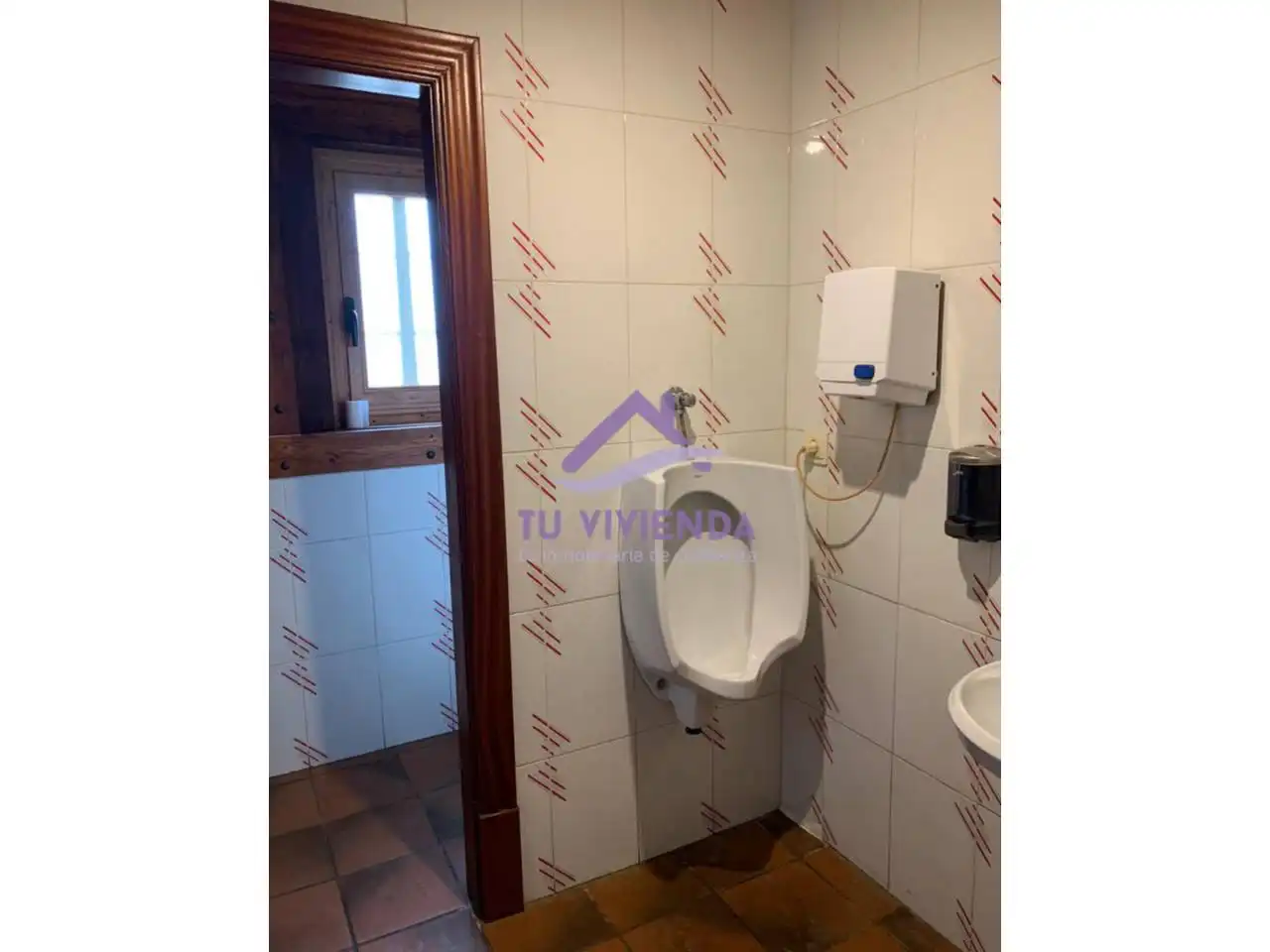 Baño de Local en venta en Pedrosa de la Vega