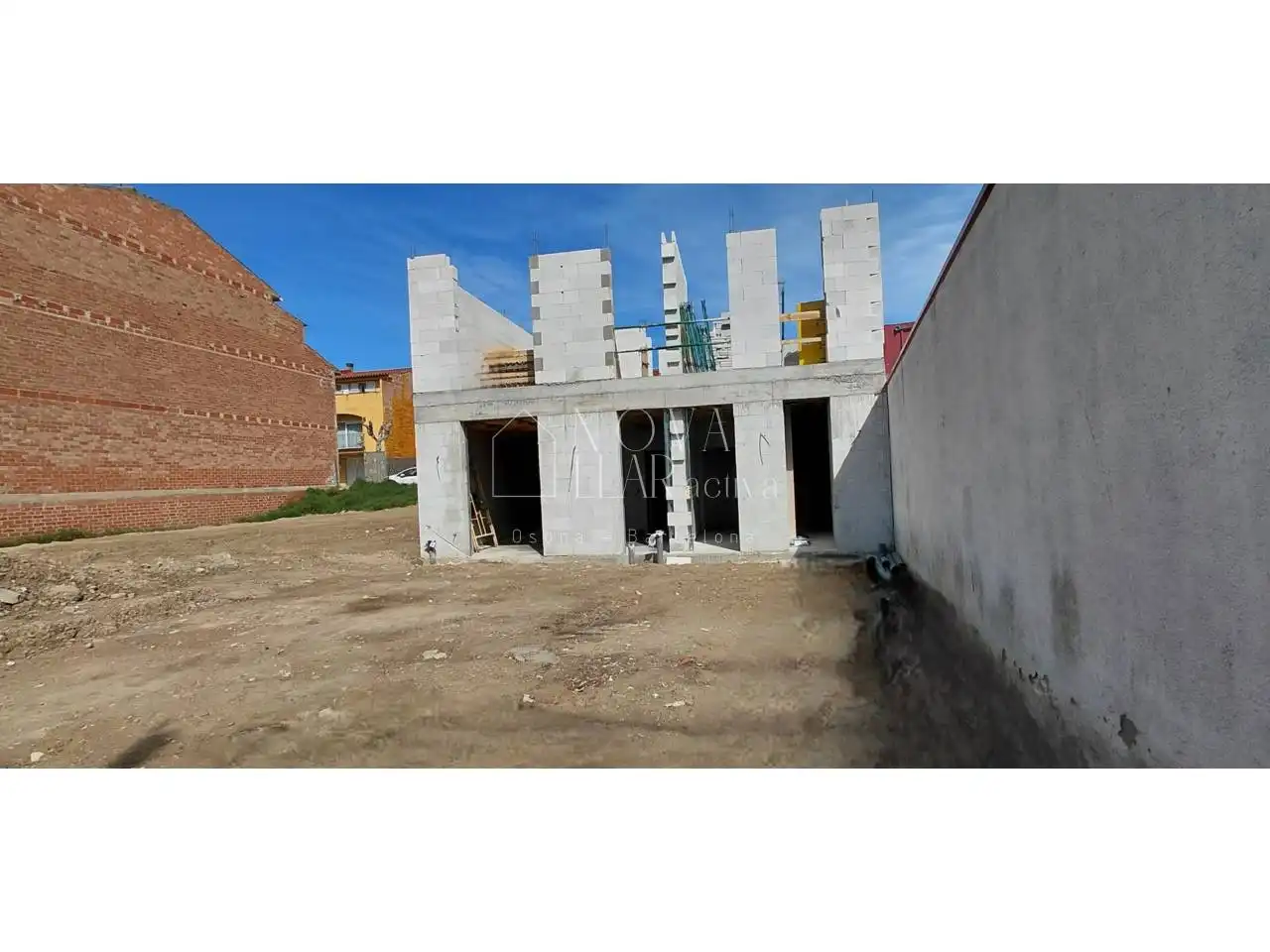 Flat for sale in Centelles  with Private garden