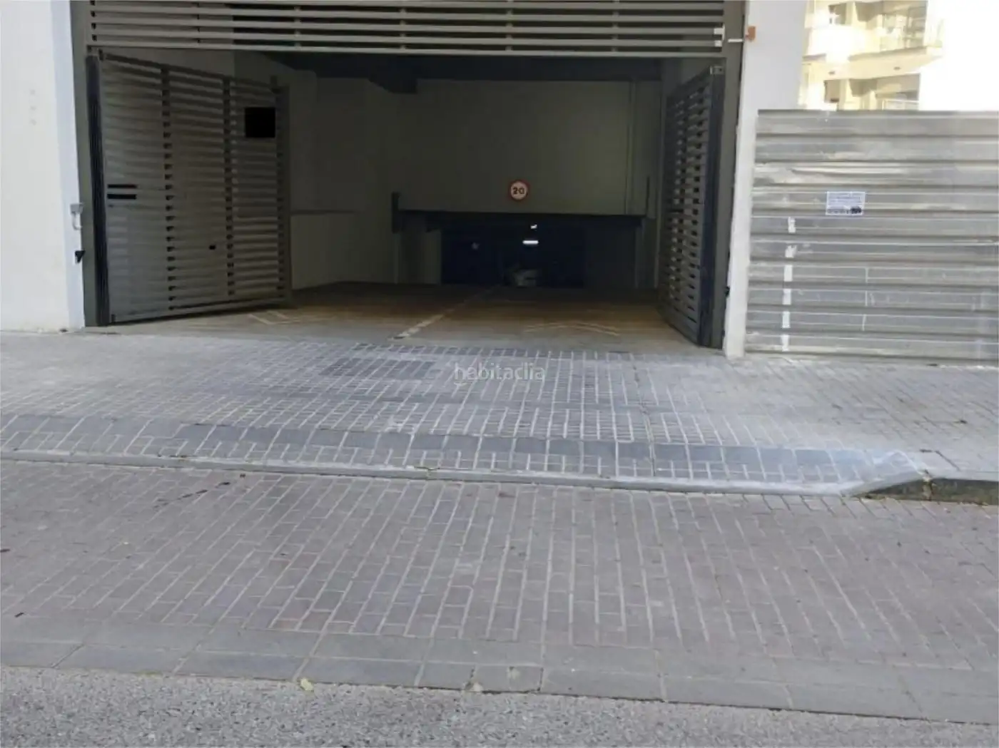 Einzelparkplatz zur Miete in Calle Escritora Carmen de Burgos 11B, imagen 4