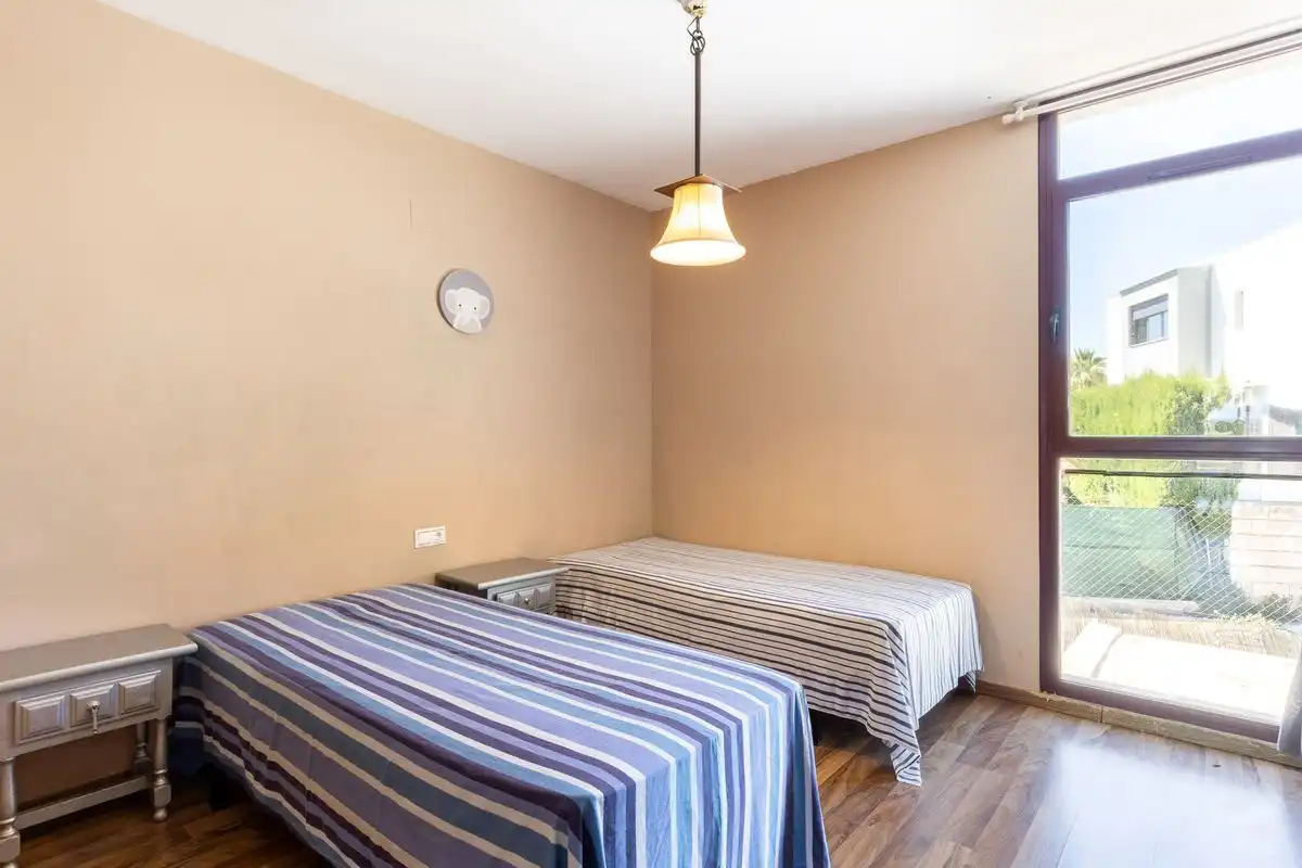 Bedroom of Houses for sale in Chiva  with Heating, Private garden and Storage room