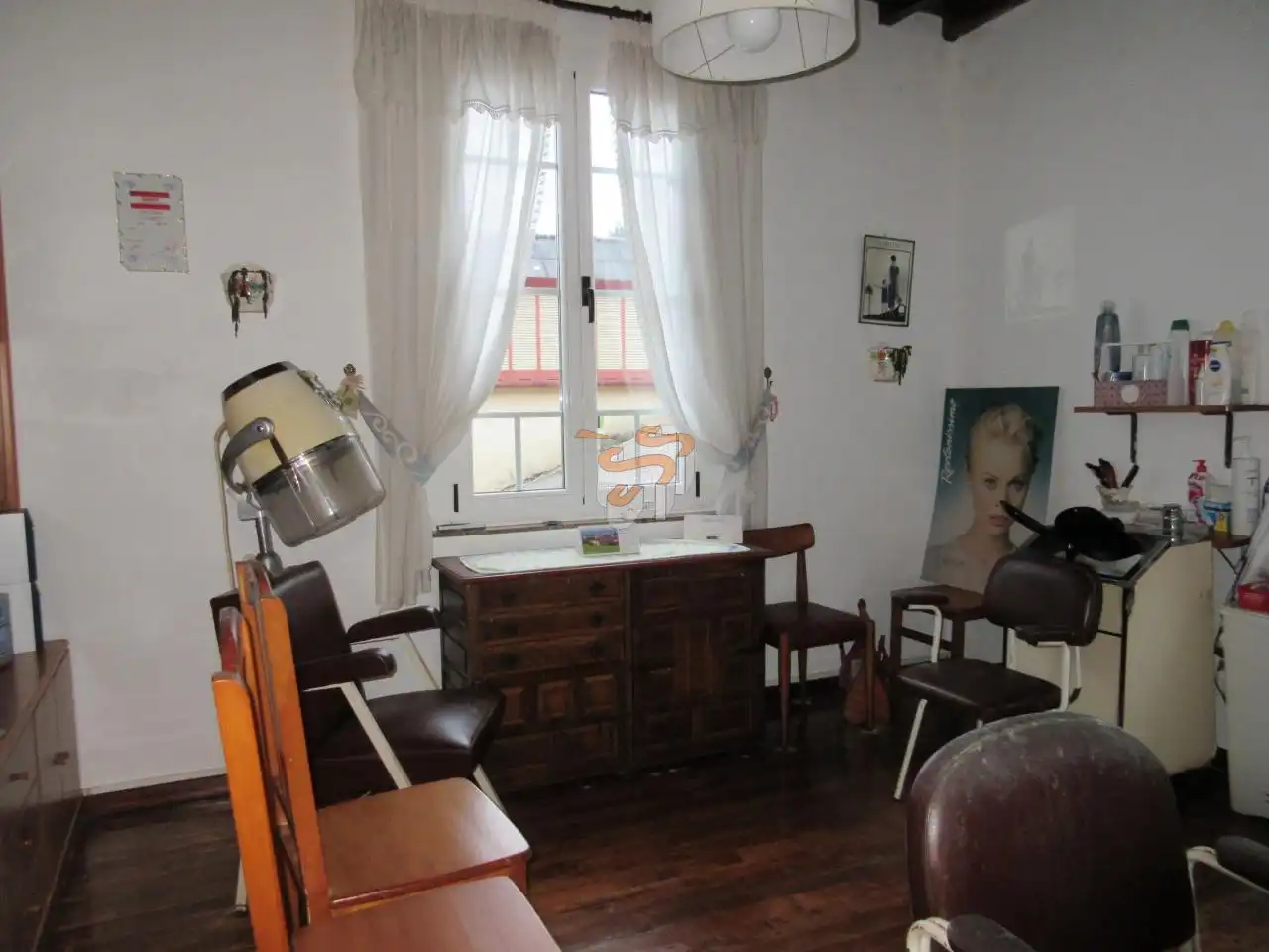 Habitación de Finca rústica en venta en Cerdido con Jardín privado, Trastero y Amueblado