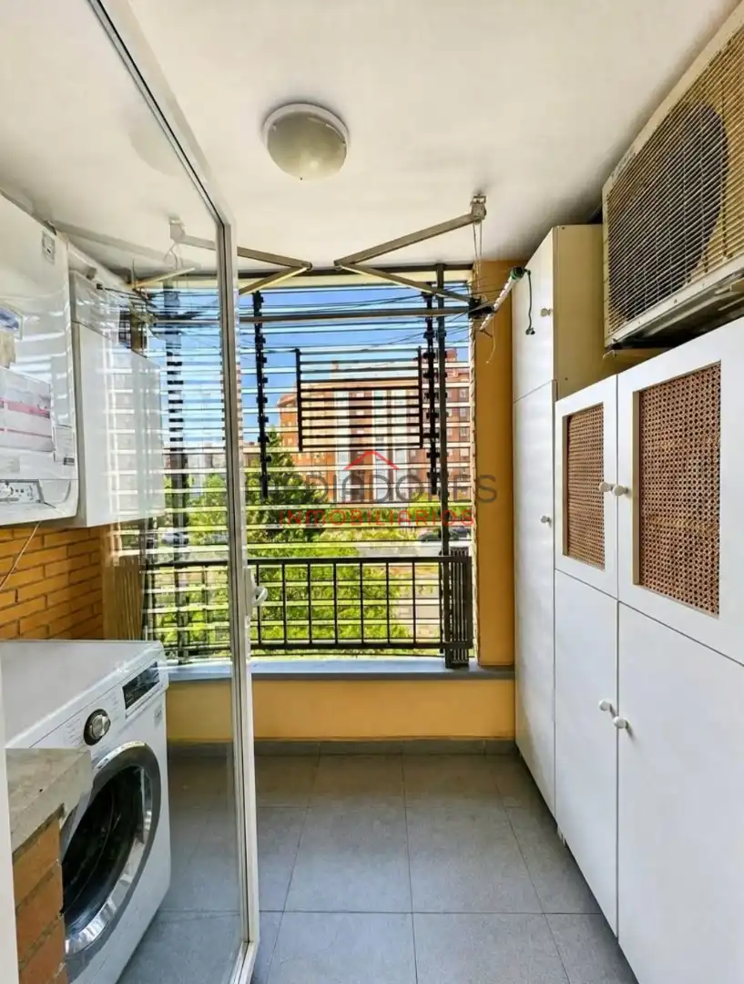 Piso con terraza en venta en Avenida de Francisco Pi y Margall, imagen 8