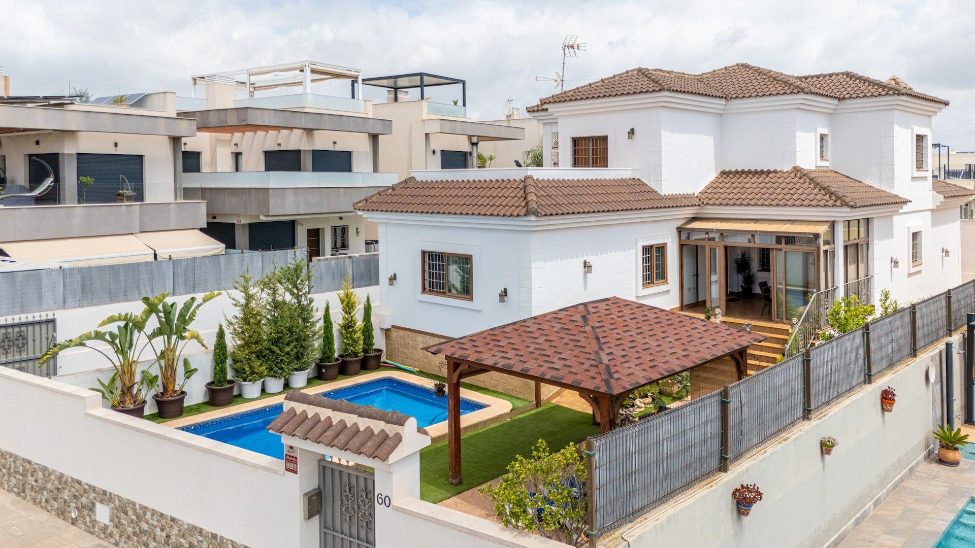 Exterior view of House or chalet for sale in Los Montesinos  with Private garden, Terrace and Swimming Pool
