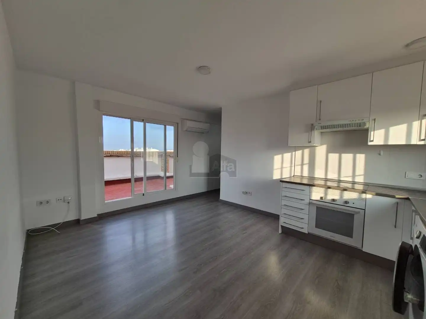 Attic for rent in Avinguda dels Tamarindes, 4, Nou Campanar