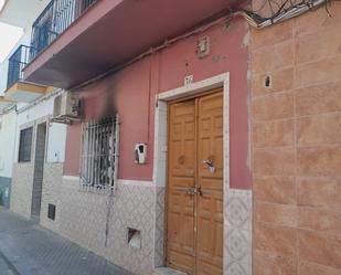 Exterior view of House or chalet for sale in  Sevilla Capital