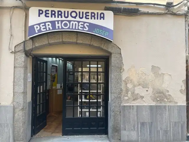Local en venta en La Jonquera con Amueblado