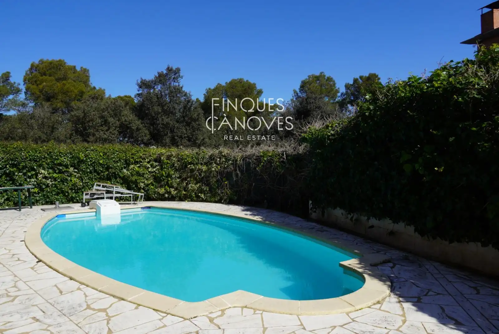 Jardín de Casa adosada en venta en Girona con Aire acondicionado, Calefacción y Jardín privado