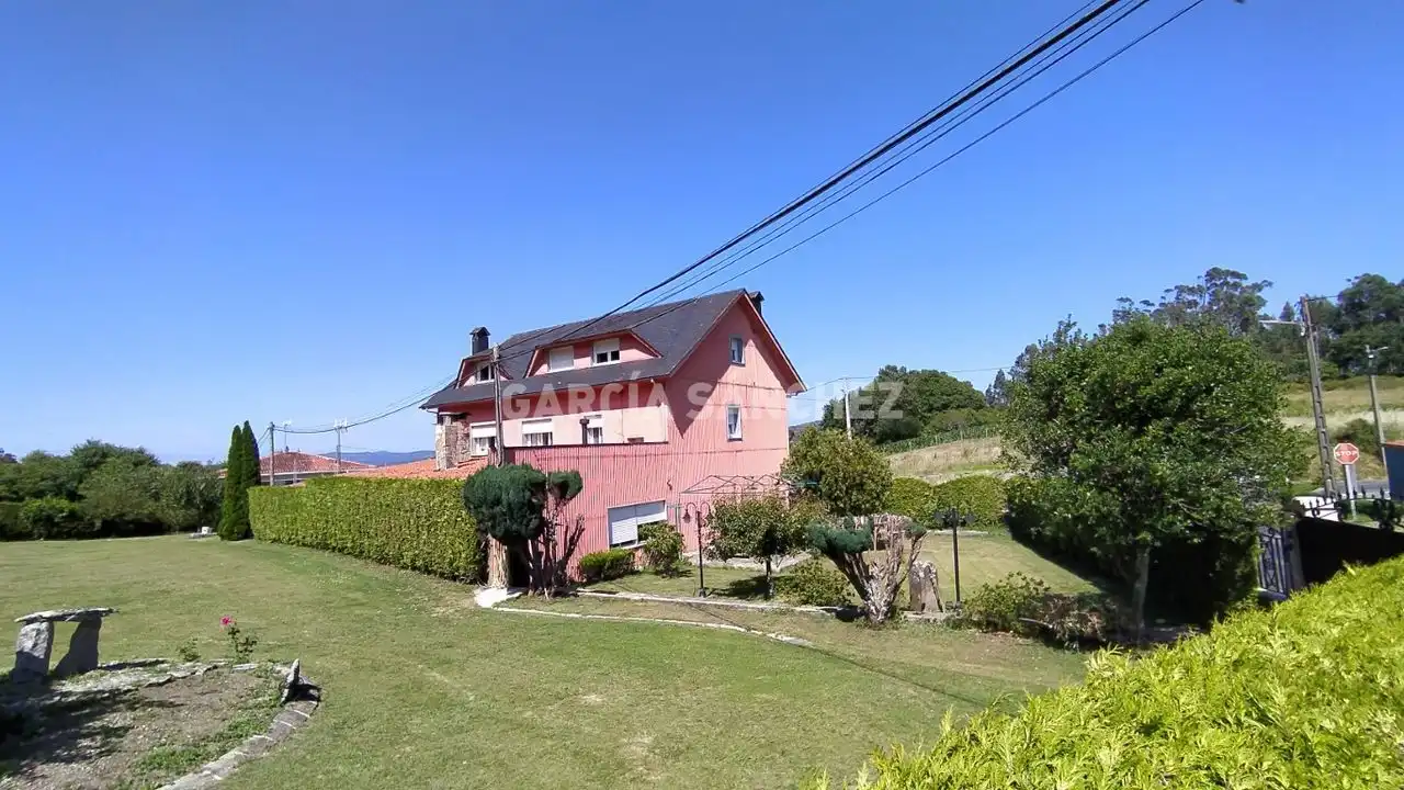 Casa amb terrassa en venda a Estrada de Boiro Noia 11, imagen 3