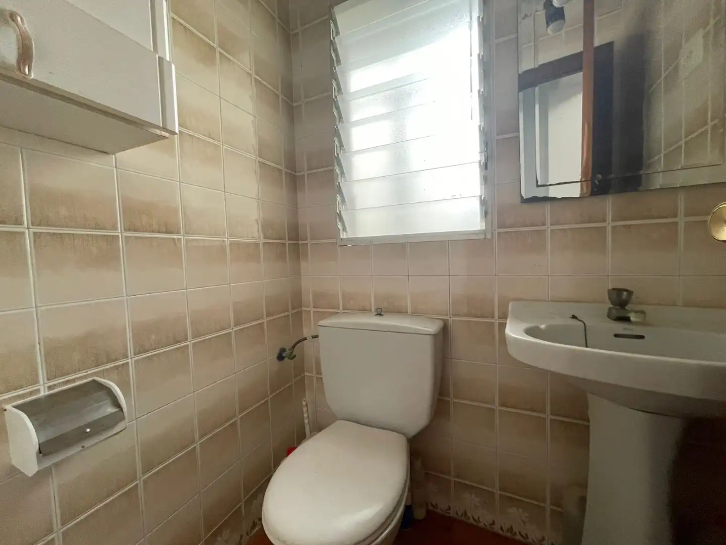 Bathroom of Flat for sale in Figueroles  with Furnished and Balcony