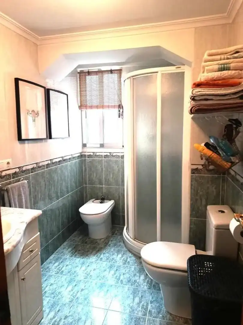 Baño de Piso en venta en Valencia con Amueblado y Balcón