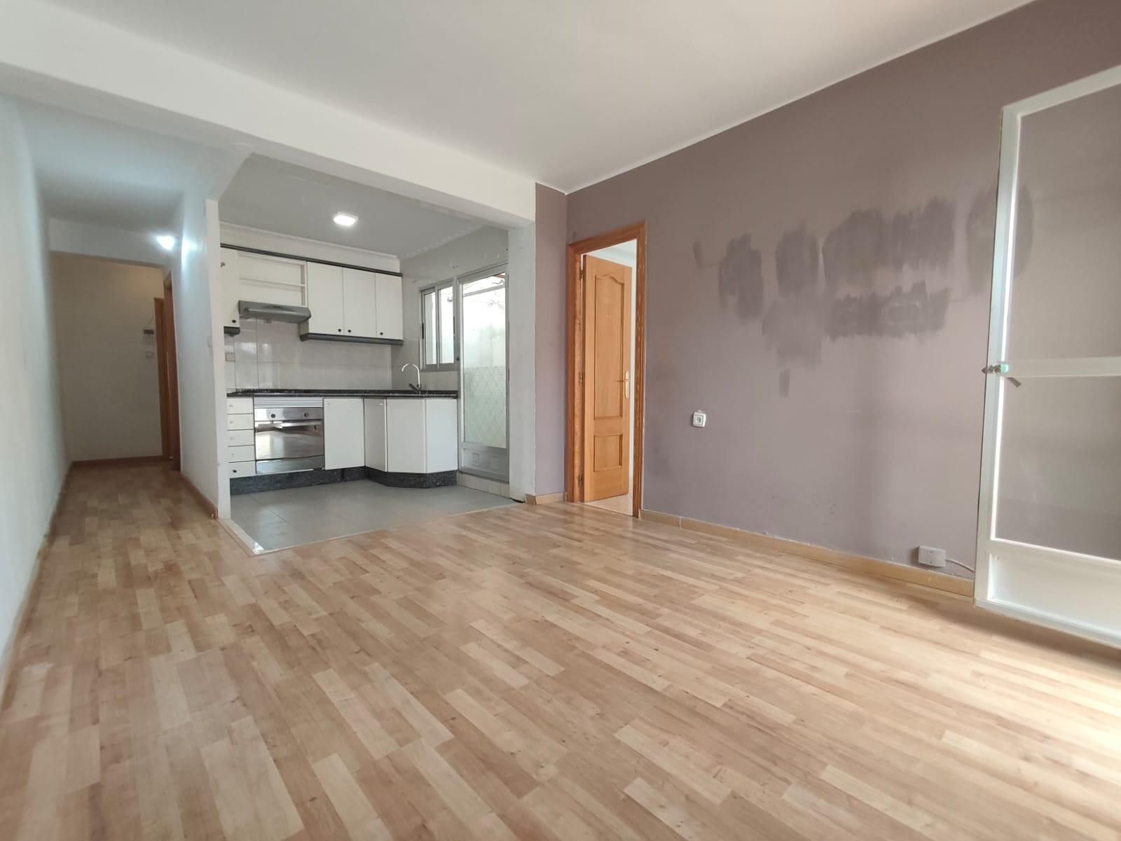 Flat for sale in Barrio de Benicalap, Benicalap,  Valencia Capital