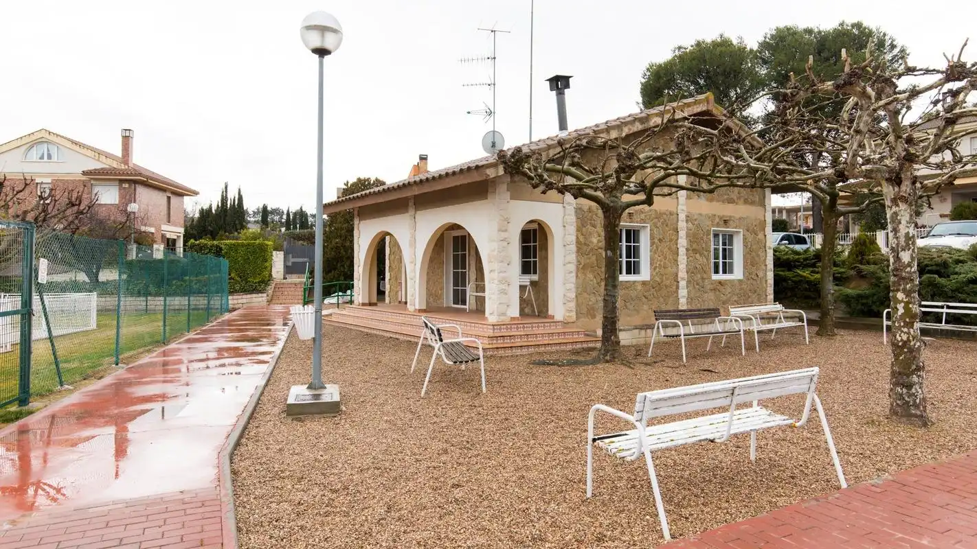 Casa o xalet en venda a Urbanizacion VALDEARENAS, Estación - San Antonio