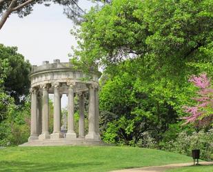 Jardí de Casa adosada en venda en  Madrid Capital amb Aire condicionat, Calefacció i Terrassa