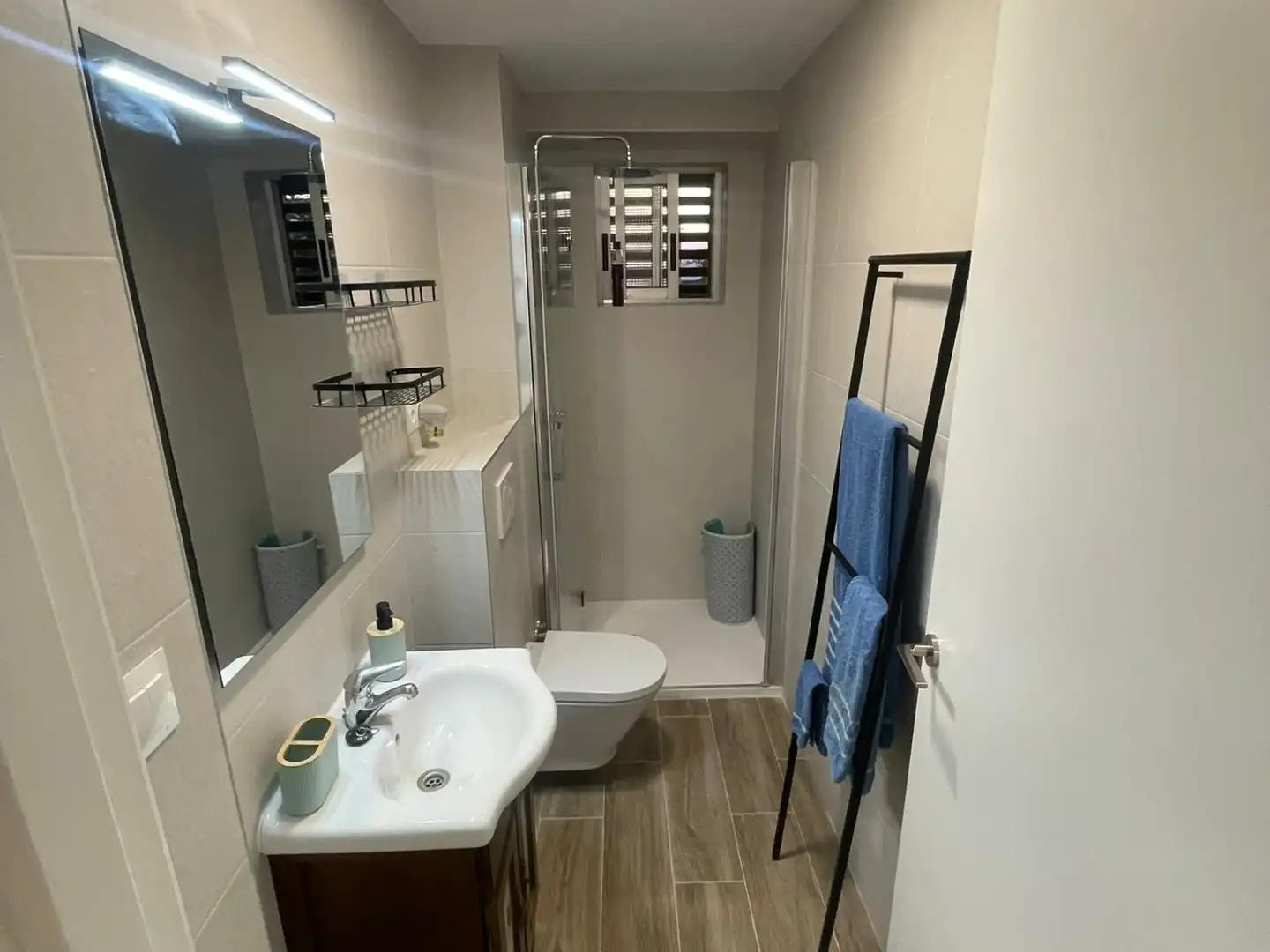 Bathroom of Flat for rent in Valencia  with Air Conditioner, Heating and Terrace