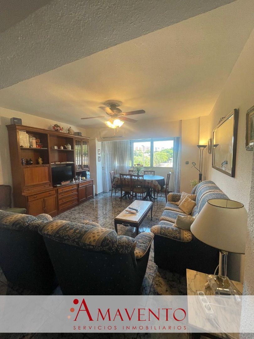 Living room of Flat for sale in Alicante / Alacant  with Air Conditioner, Heating and Balcony