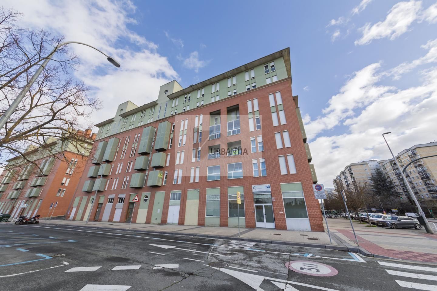 Vista exterior de Pis en venda en  Pamplona / Iruña amb Calefacció, Parquet i Terrassa