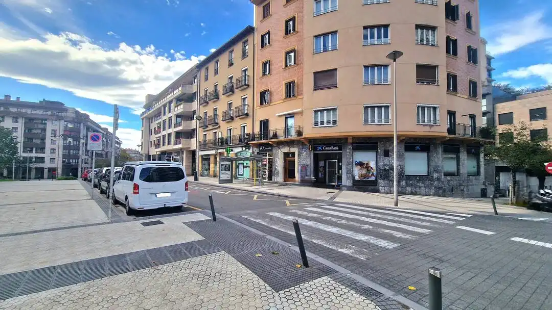 Außenansicht von Geschaftsraum zur Miete in Donostia - San Sebastián 