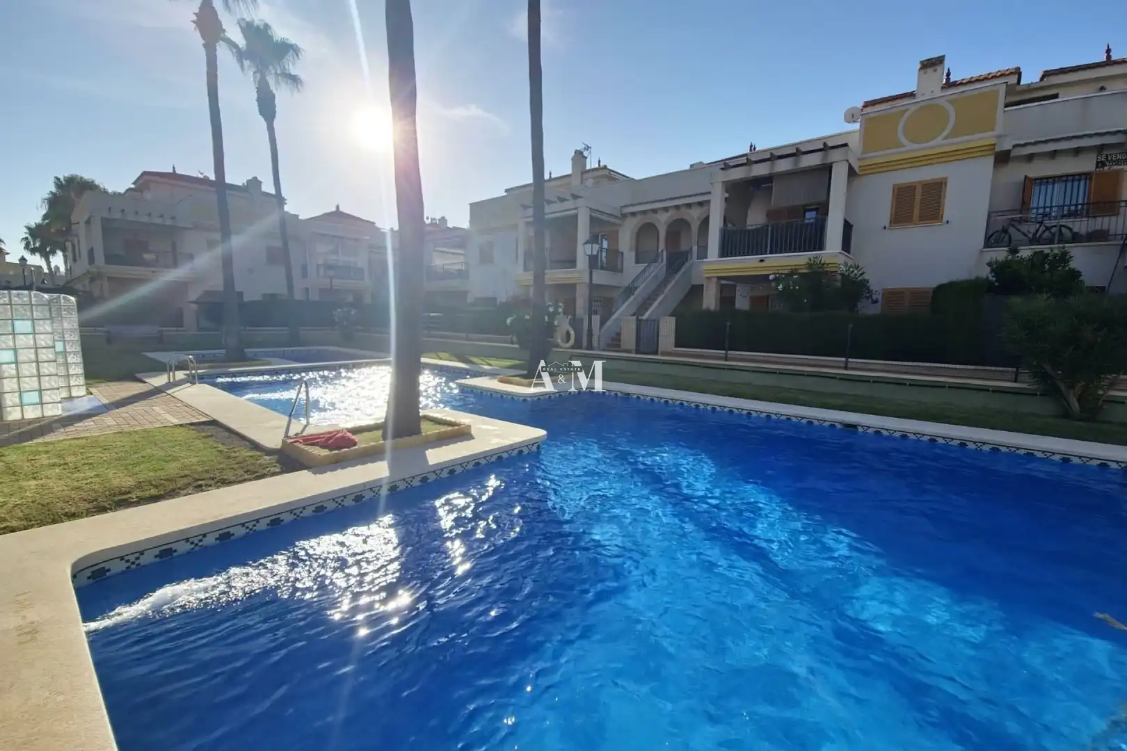 Swimming pool of Flat for rent in Daya Vieja, Alicante
