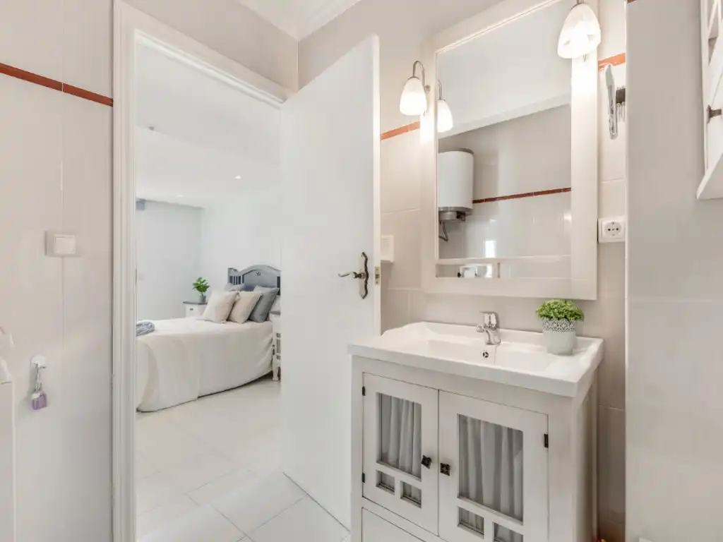 Baño de Apartamento en venta en El Campello con Aire acondicionado, Terraza y Amueblado